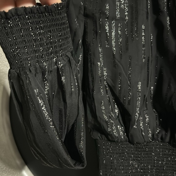 Elan Smocked waist Top size Small - Picture 7 of 9